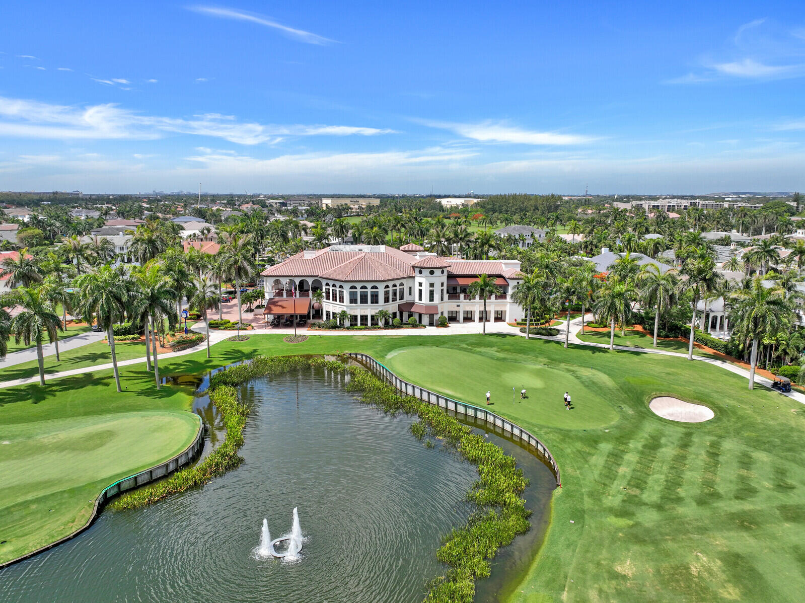 ROYAL PALM YACHT & COUNTRY CLUB - Residential