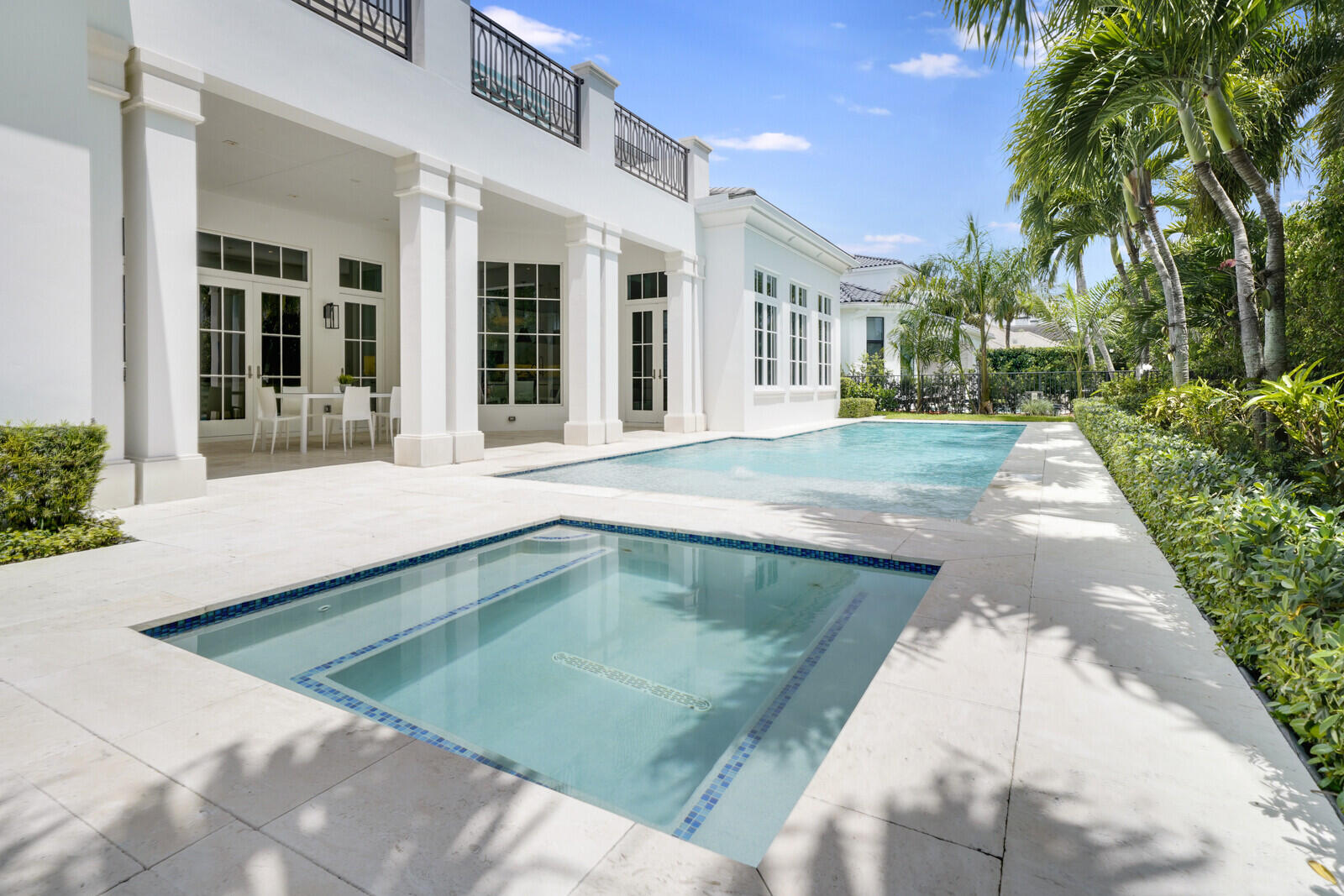 ROYAL PALM YACHT & COUNTRY CLUB - Residential