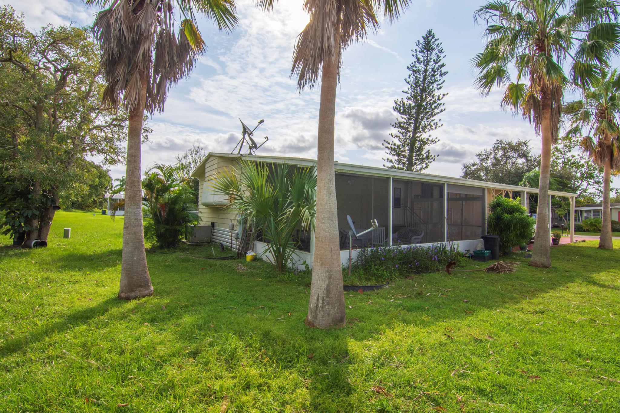 Spanish Lakes Golf Villag - Residential