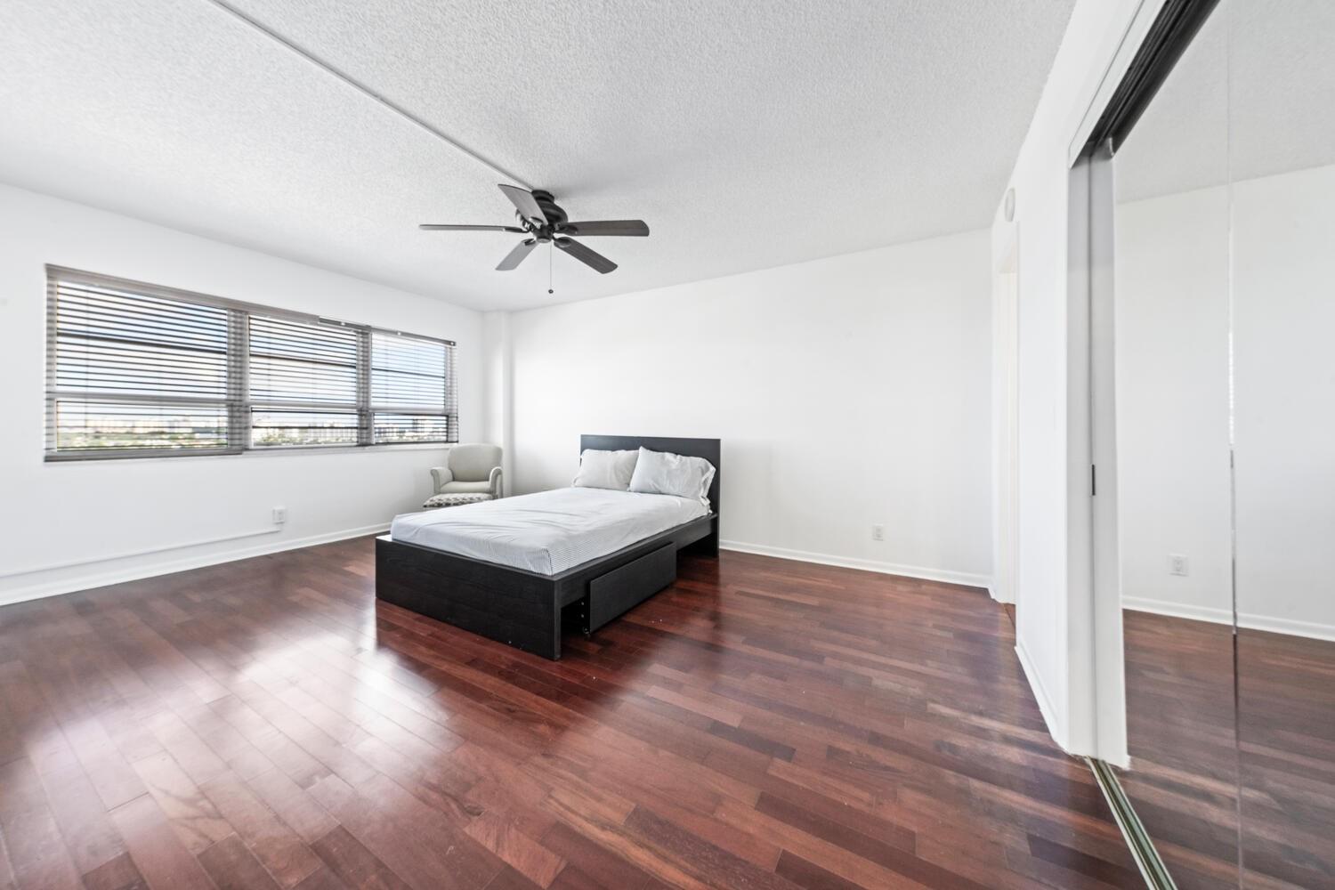 Essex Tower - Residential