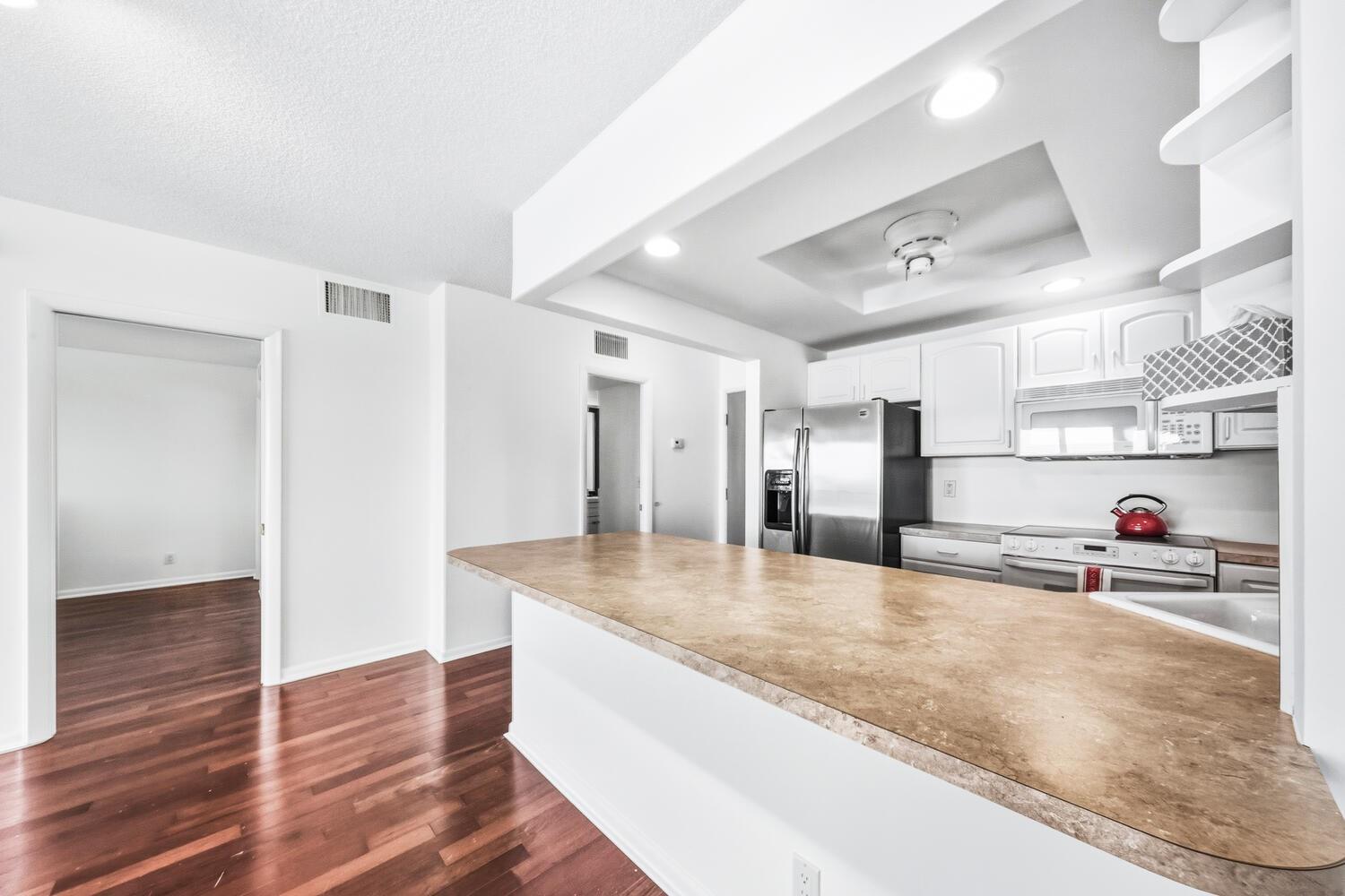 Essex Tower - Residential