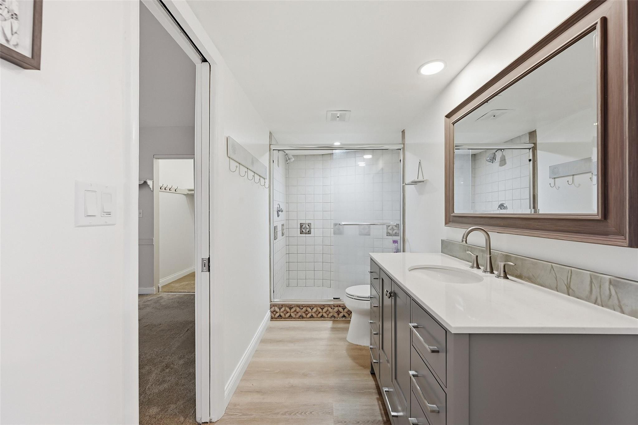 Camelot Shores Condo - Residential Lease