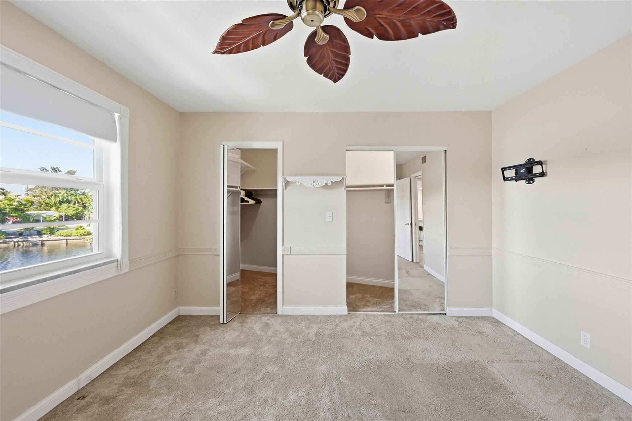 Camelot Shores Condo - Residential Lease