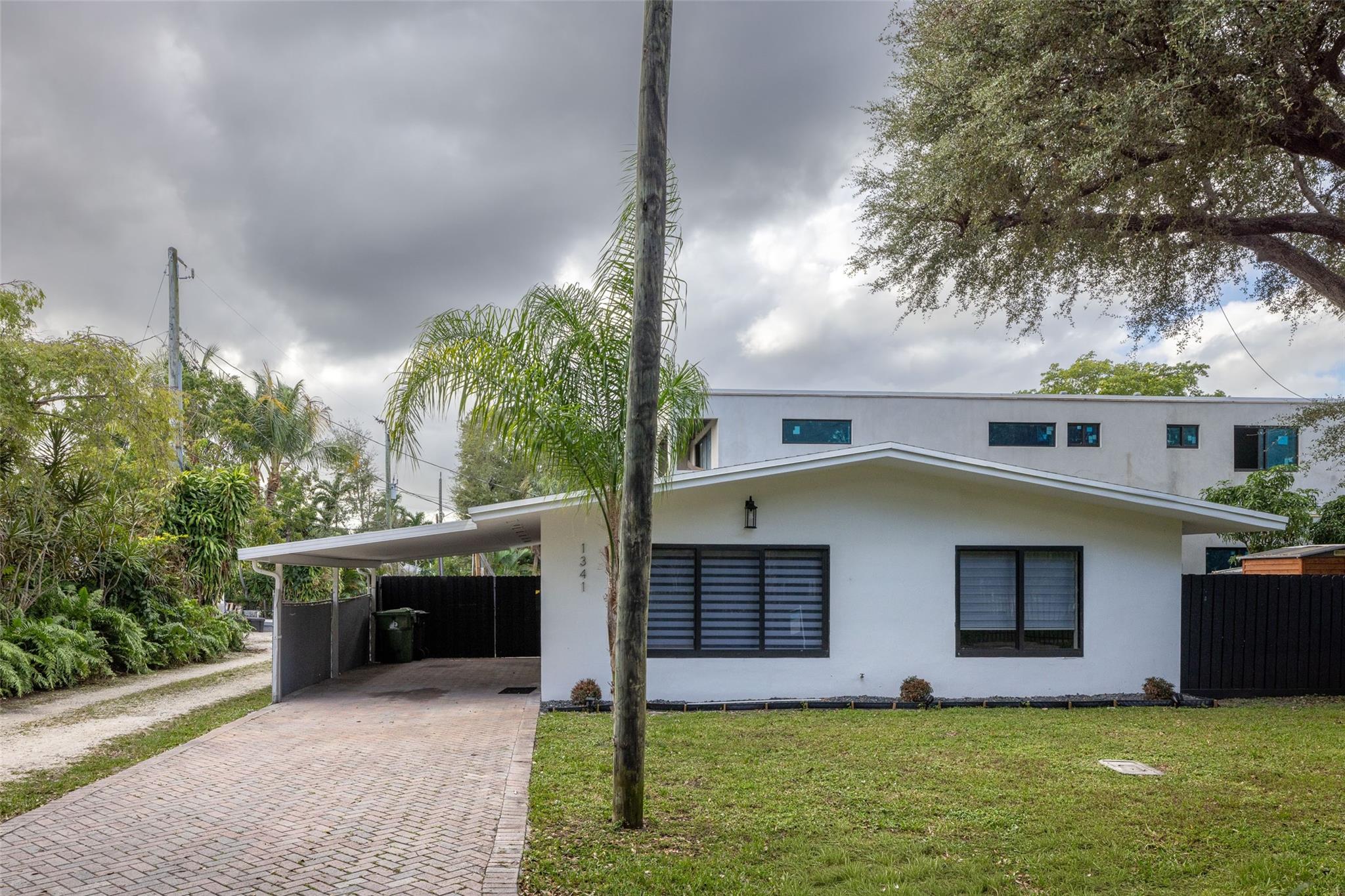 EVERGLADE LAND SALES CO - Residential