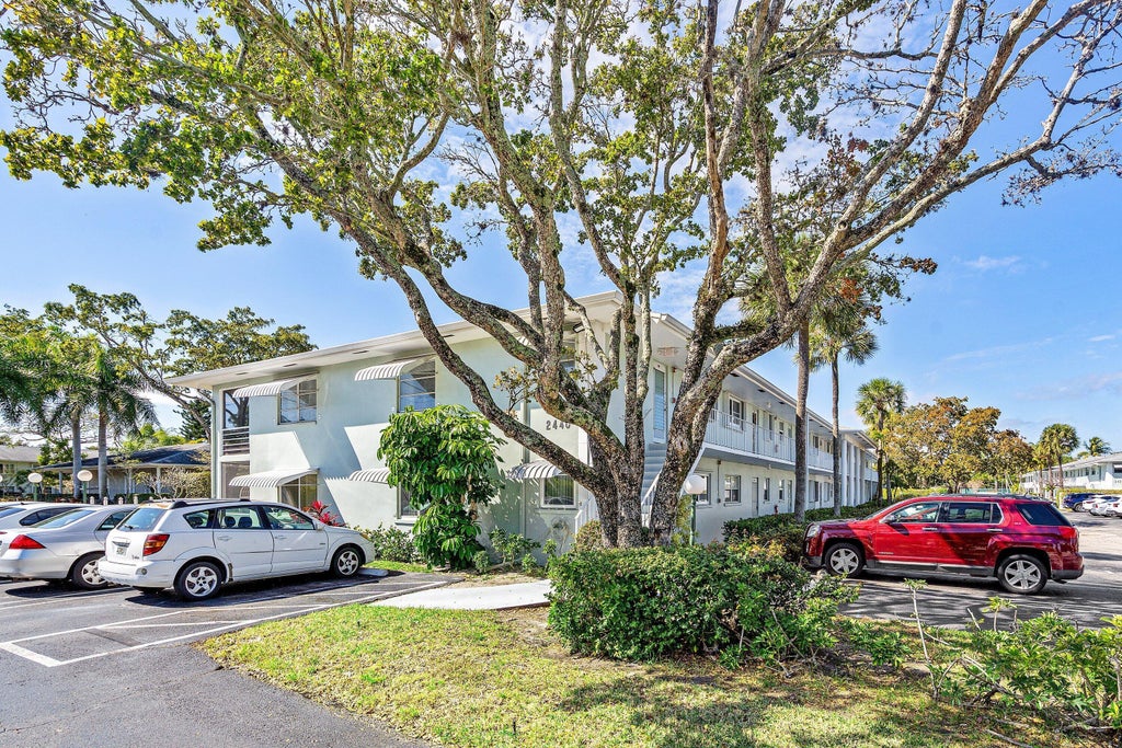Photo of 2440 SW 22ND Avenue #703, Delray Beach, FL 33445 (MLS # B26071756)