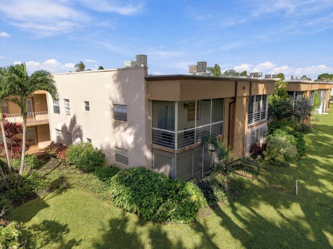 Tiny photo for 34 Flanders A, Delray Beach, FL 33484 (MLS # B26090904)