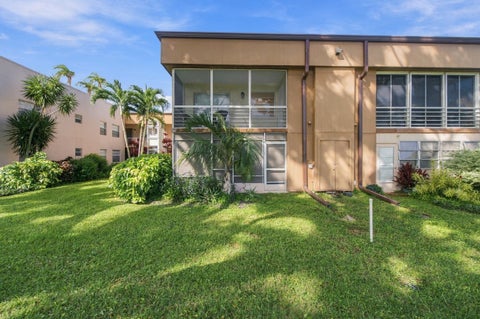 Tiny photo for 34 Flanders A, Delray Beach, FL 33484 (MLS # B26090904)