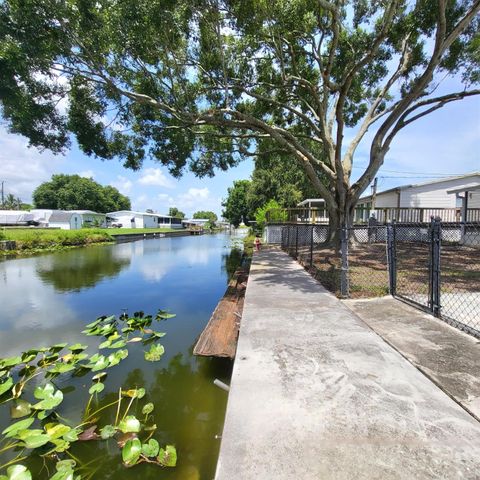 A home in Okeechobee