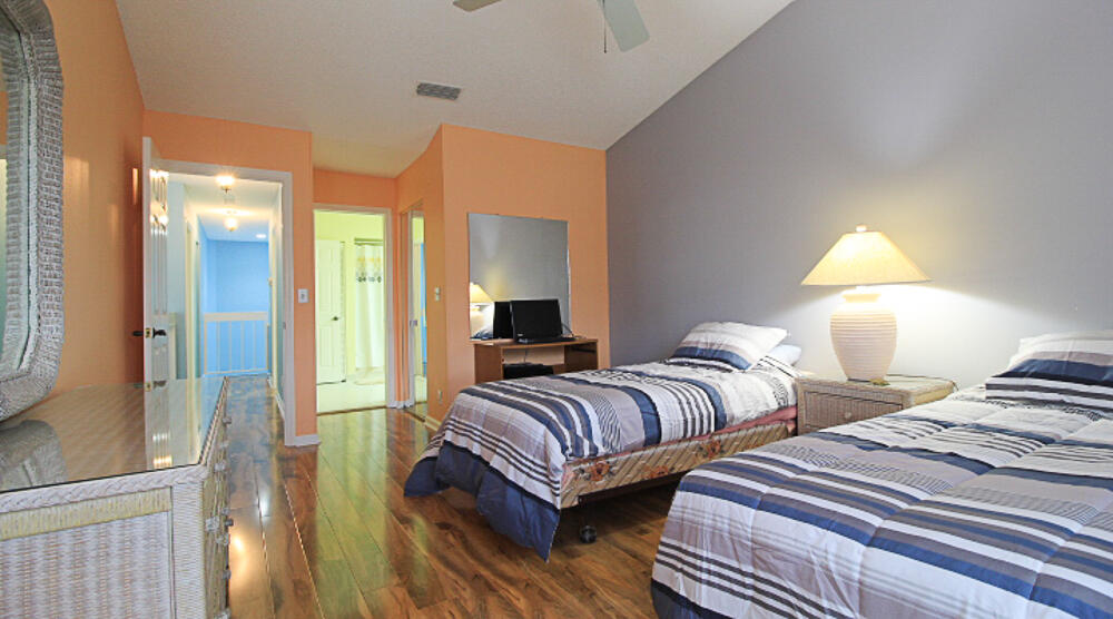 PGA RESORT COMMUNITY PL OF WINDERMERE UNIT 2 - Residential Lease