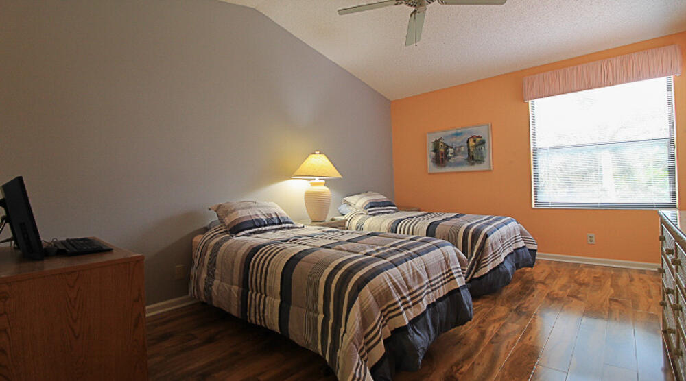 PGA RESORT COMMUNITY PL OF WINDERMERE UNIT 2 - Residential Lease