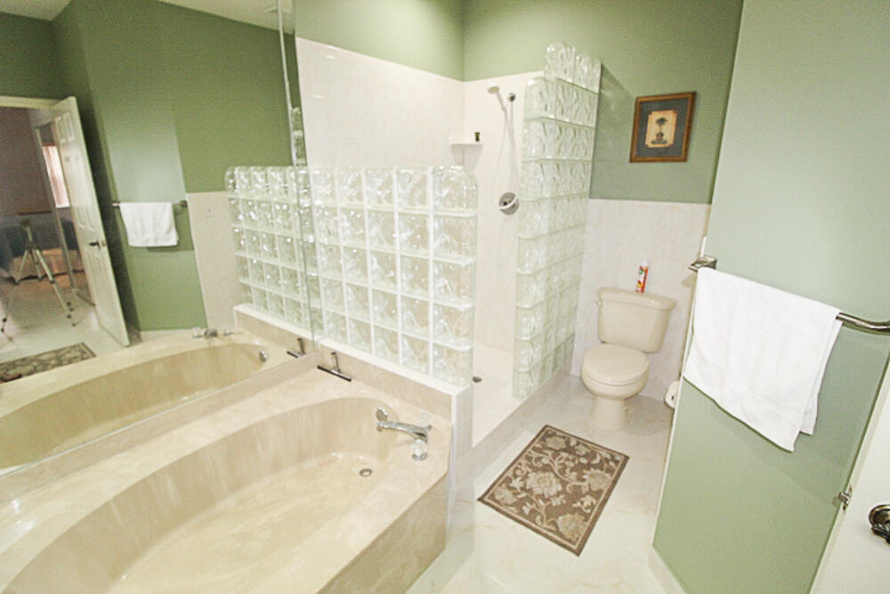 PGA RESORT COMMUNITY PL OF WINDERMERE UNIT 2 - Residential Lease