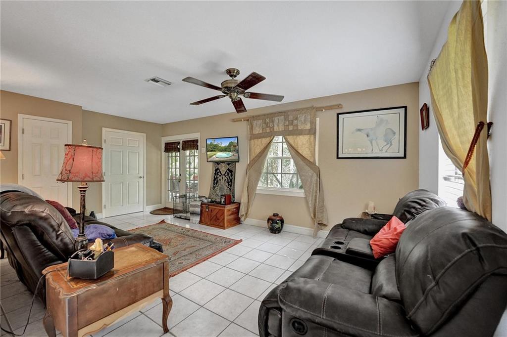 Acreage & Unrec - Residential
