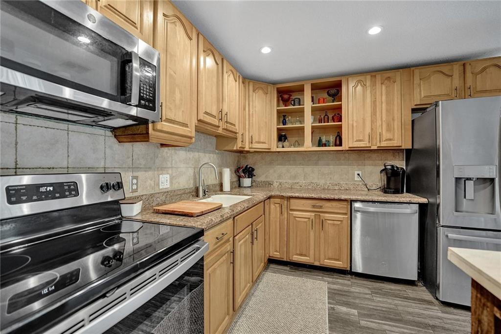 Acreage & Unrec - Residential