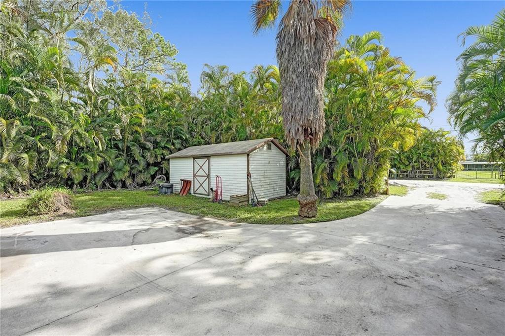 Acreage & Unrec - Residential