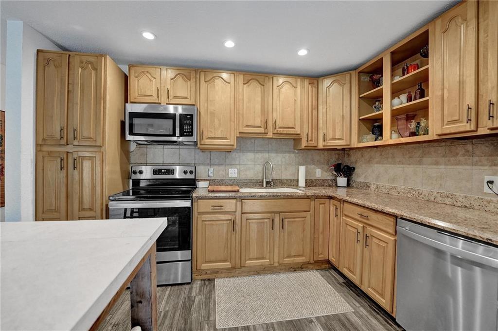 Acreage & Unrec - Residential