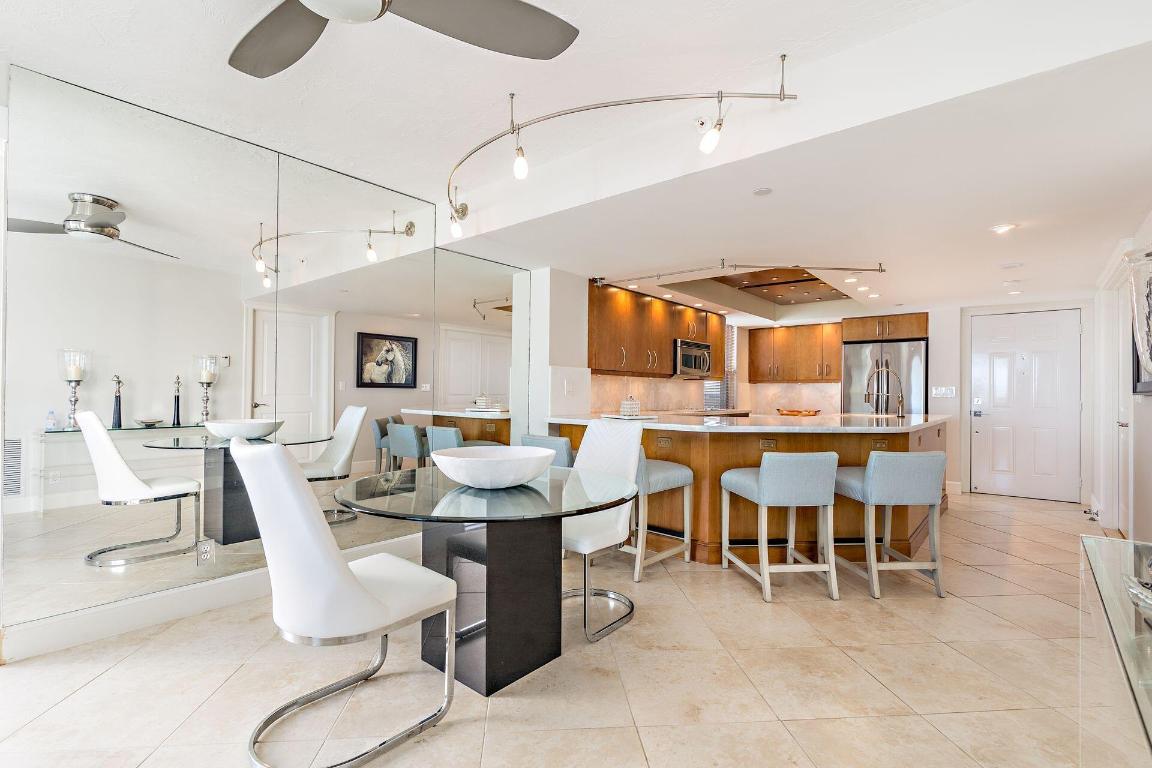 HARBOR TOWERS & MARINA CONDO - Residential