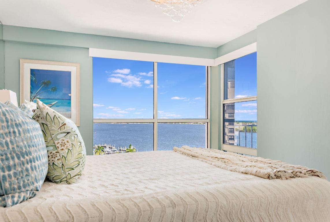 HARBOR TOWERS & MARINA CONDO - Residential