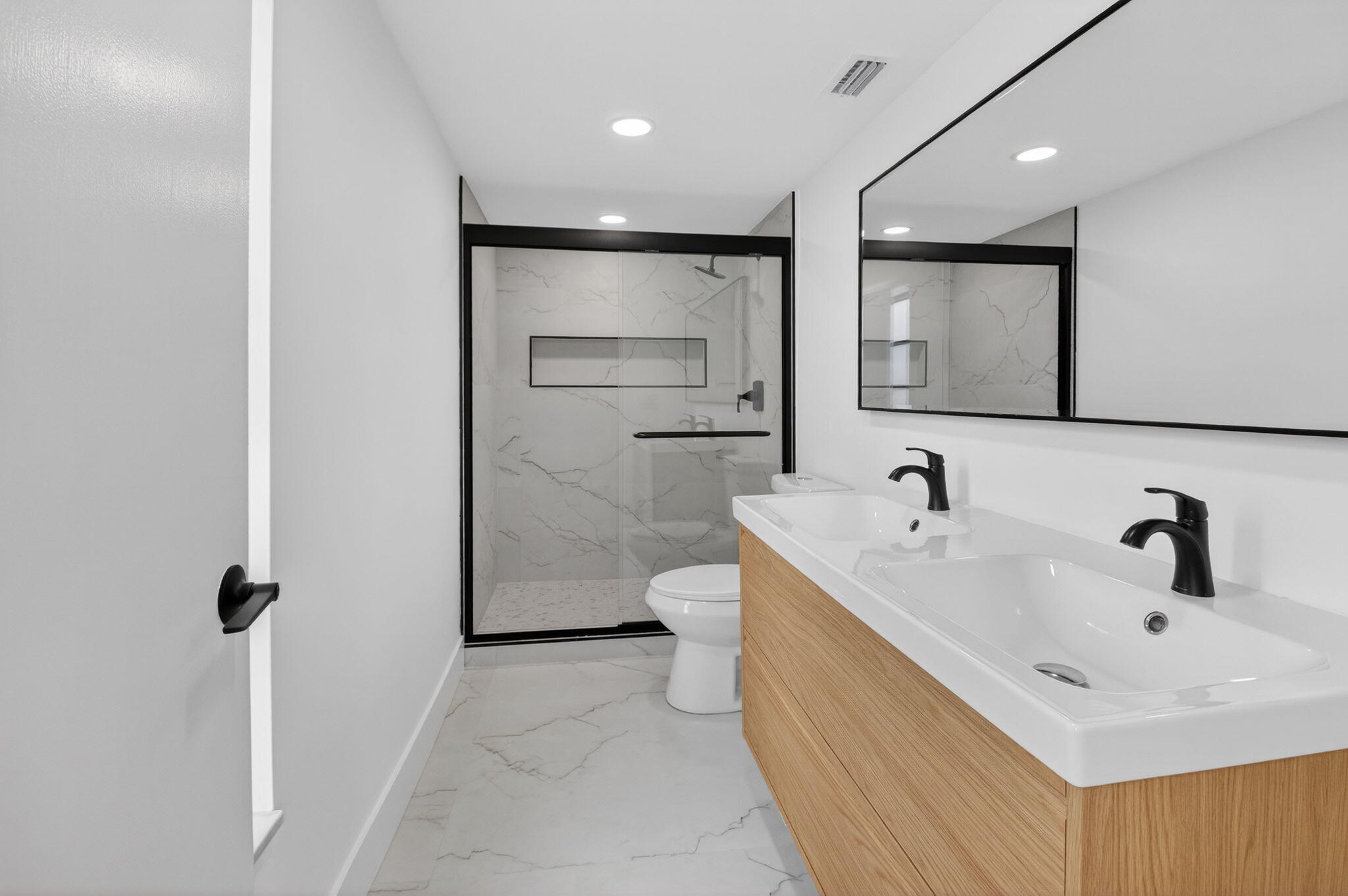 HUNTINGTON LAKES SEC ONE CONDOS - Residential