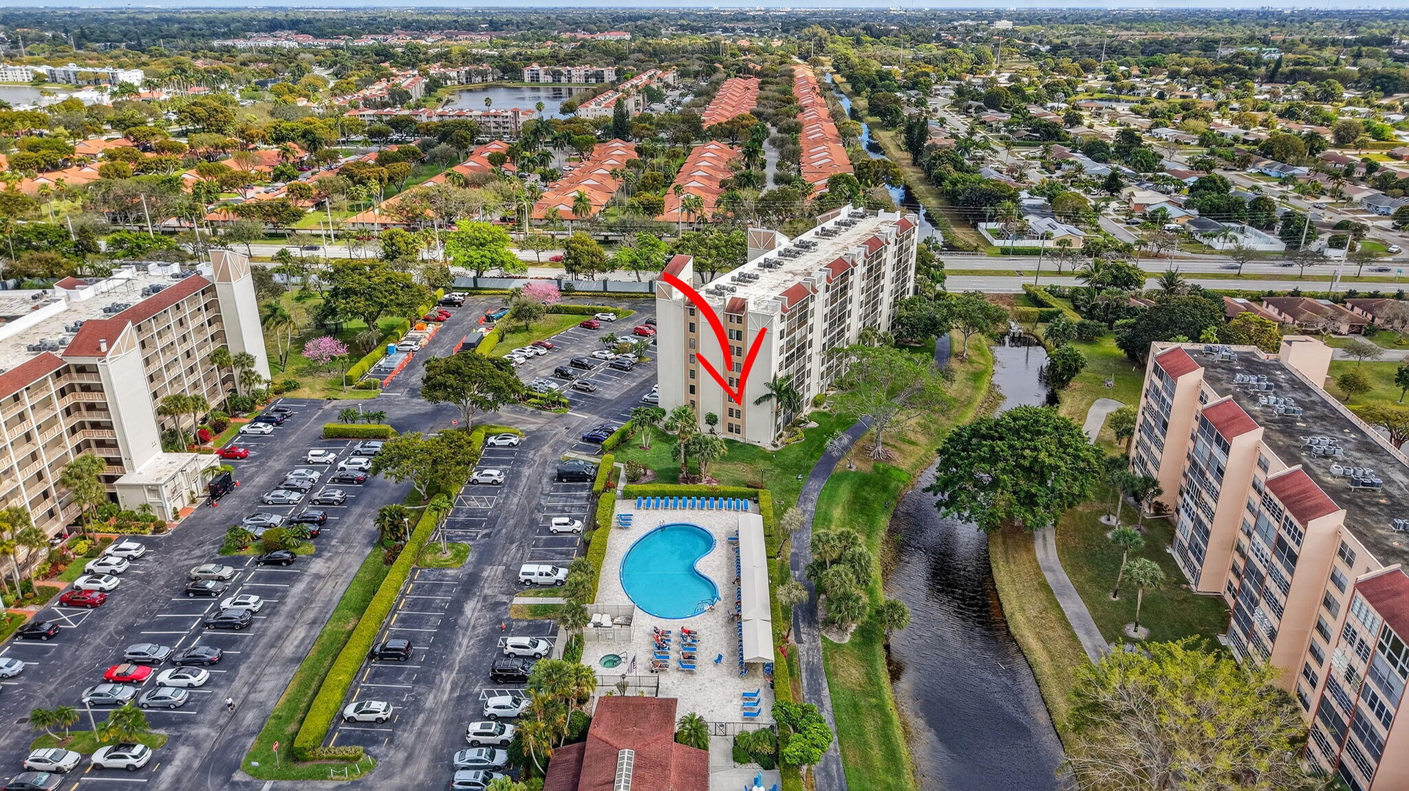 HUNTINGTON LAKES SEC ONE CONDOS - Residential