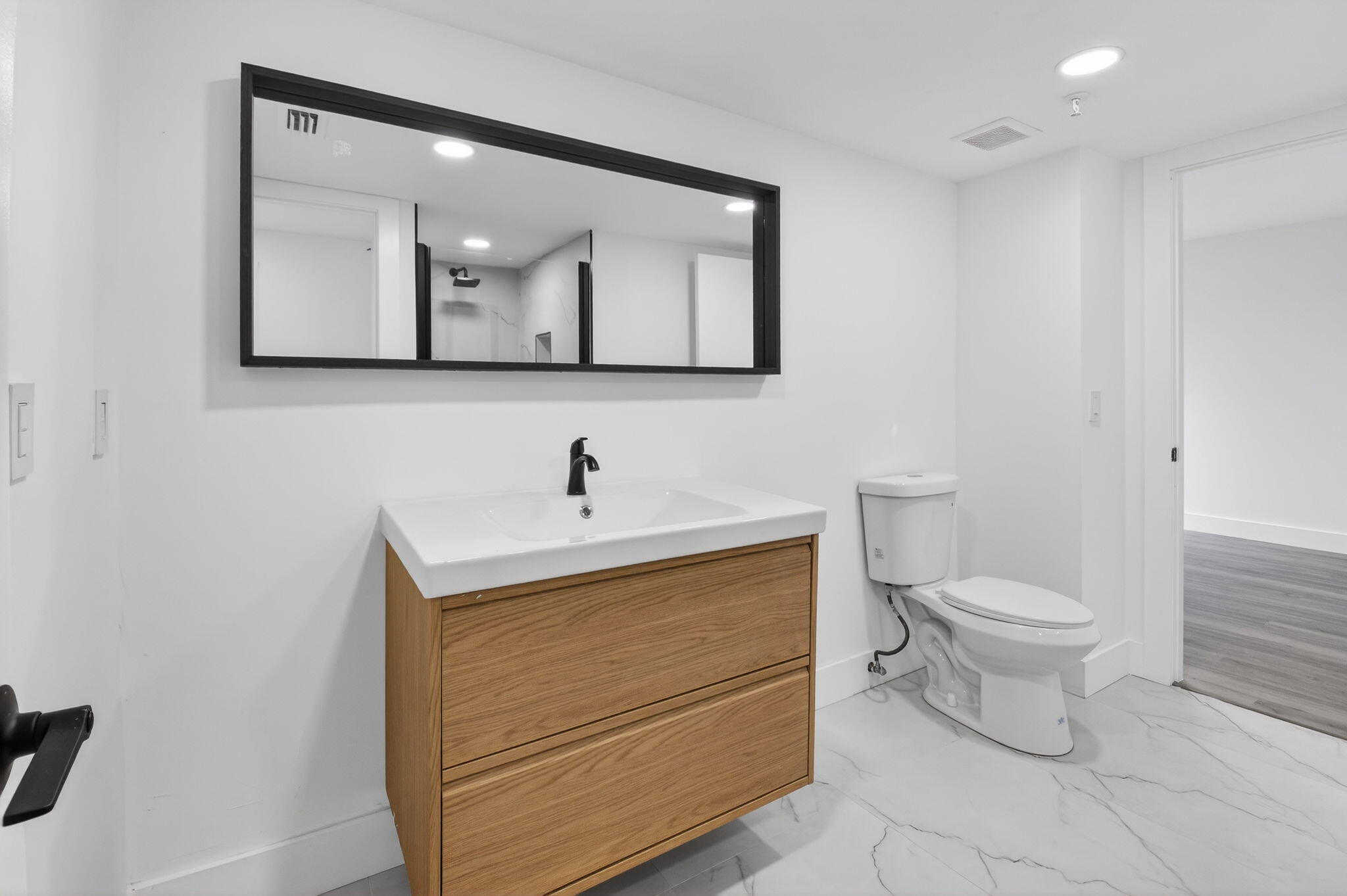 HUNTINGTON LAKES SEC ONE CONDOS - Residential