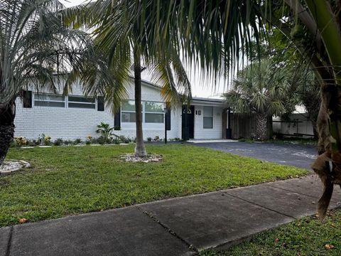 A home in Deerfield Beach