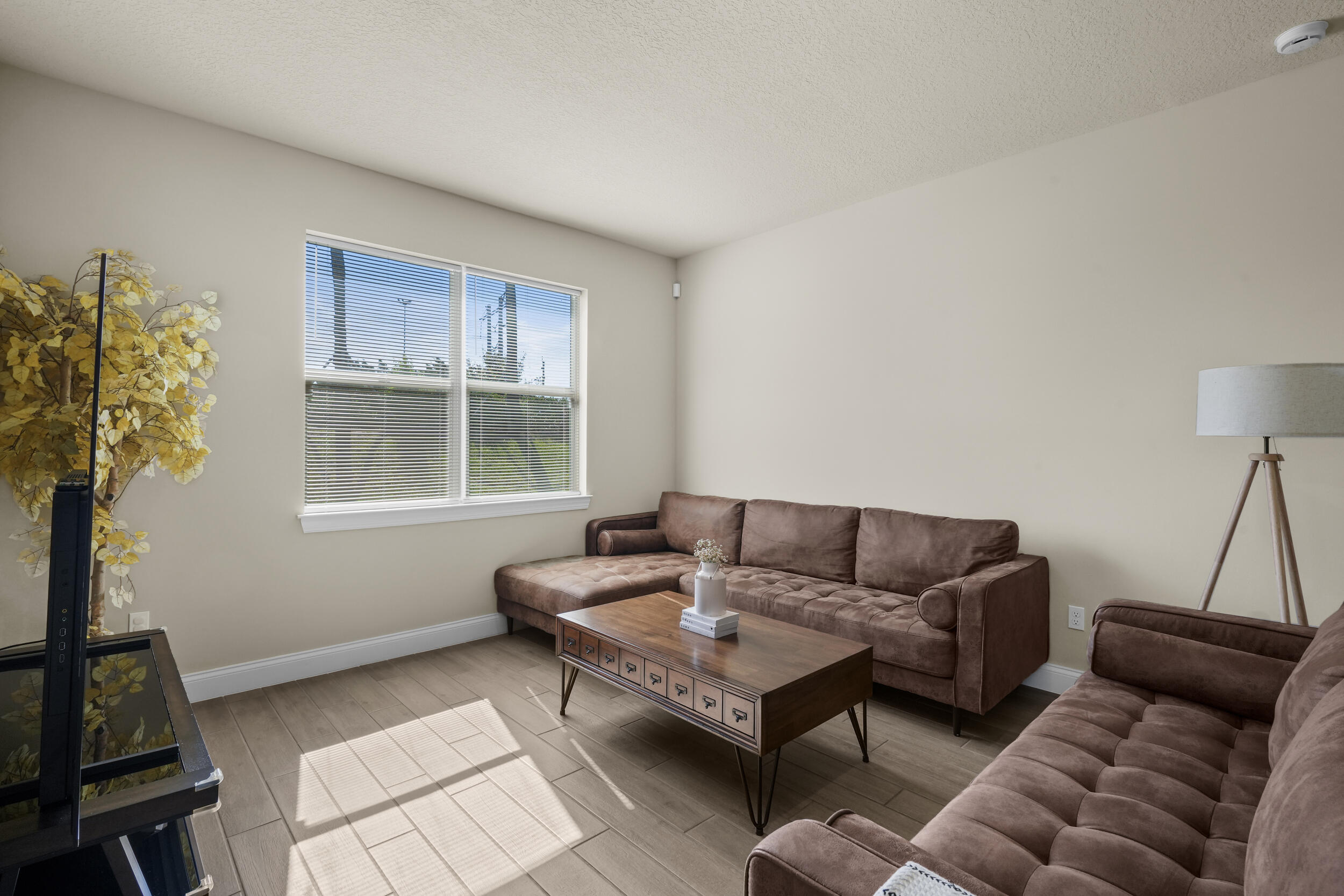 AZALEA - Residential