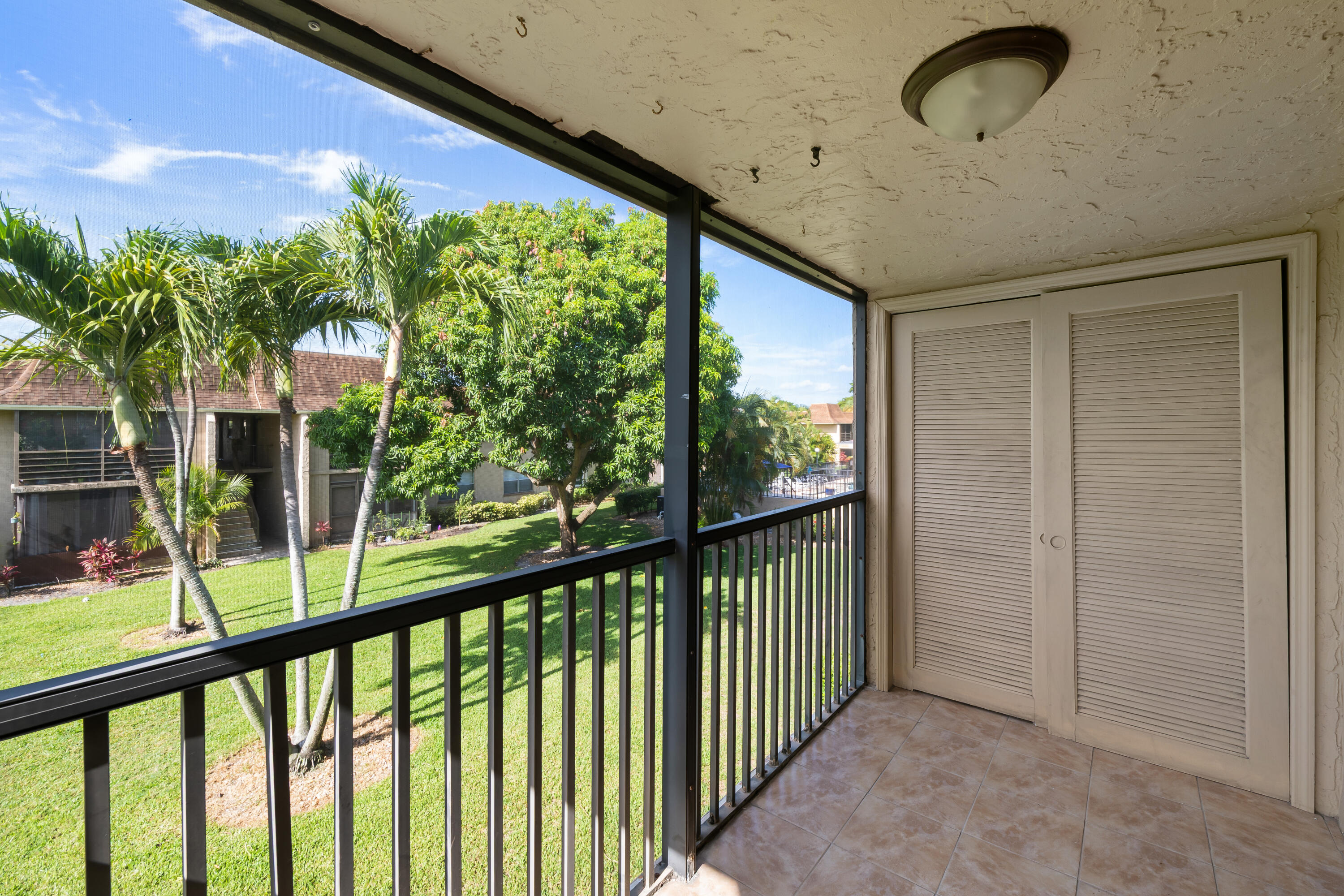 1231 NW 13th Street 470f