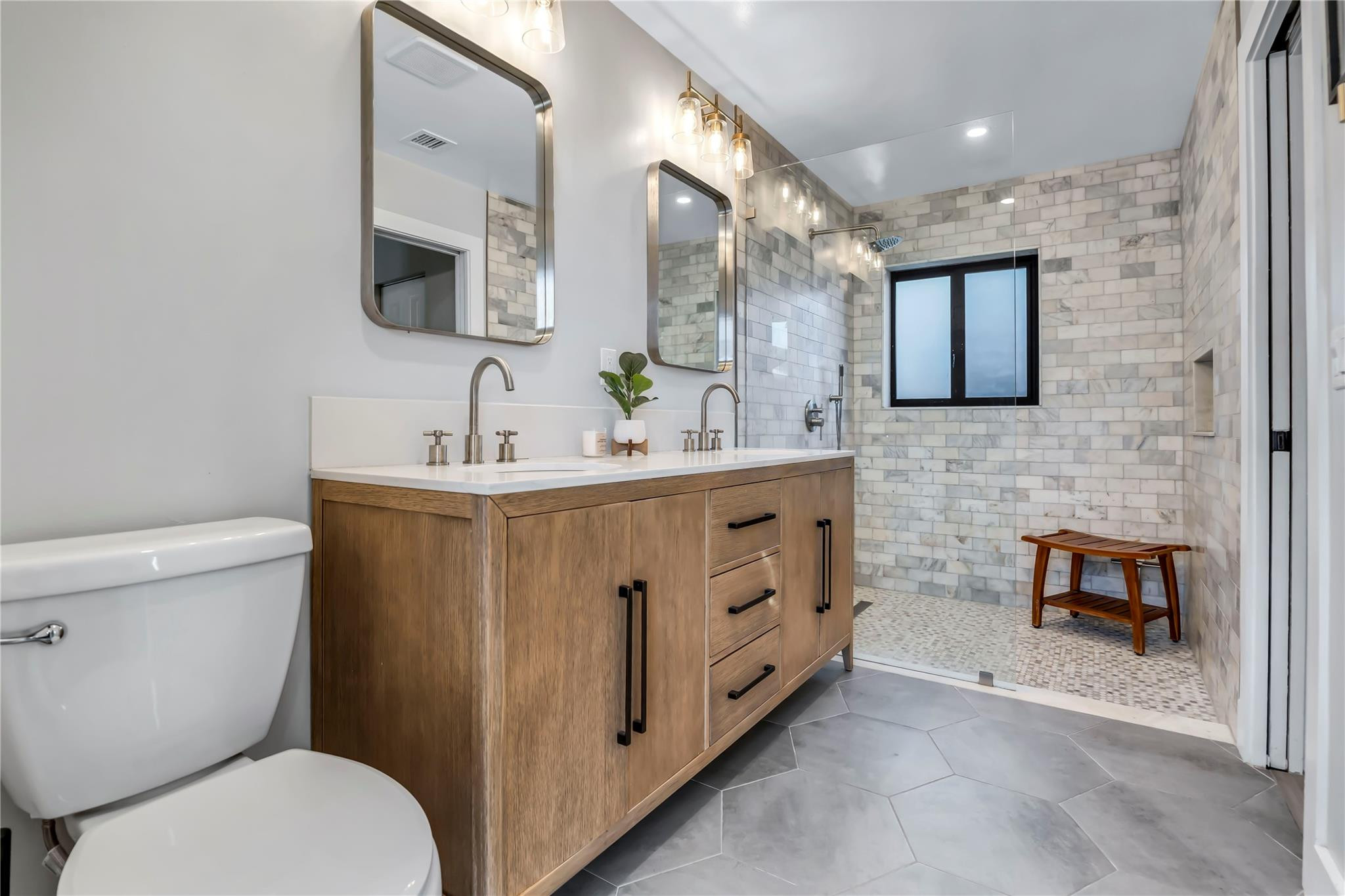 Cypress Glen 104-26 B - Residential