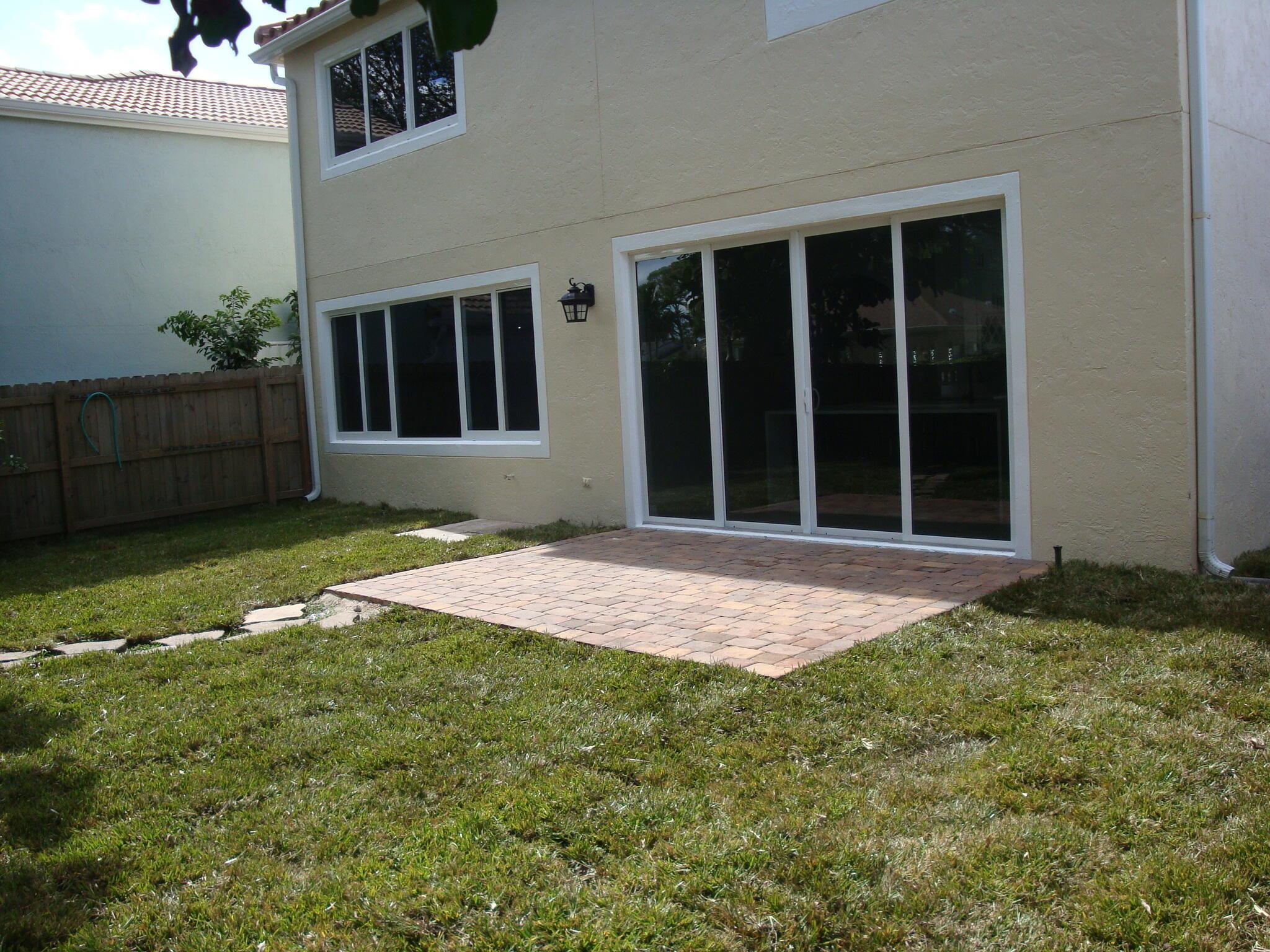 VILLAGES OF WOODLAKE 5 - Residential