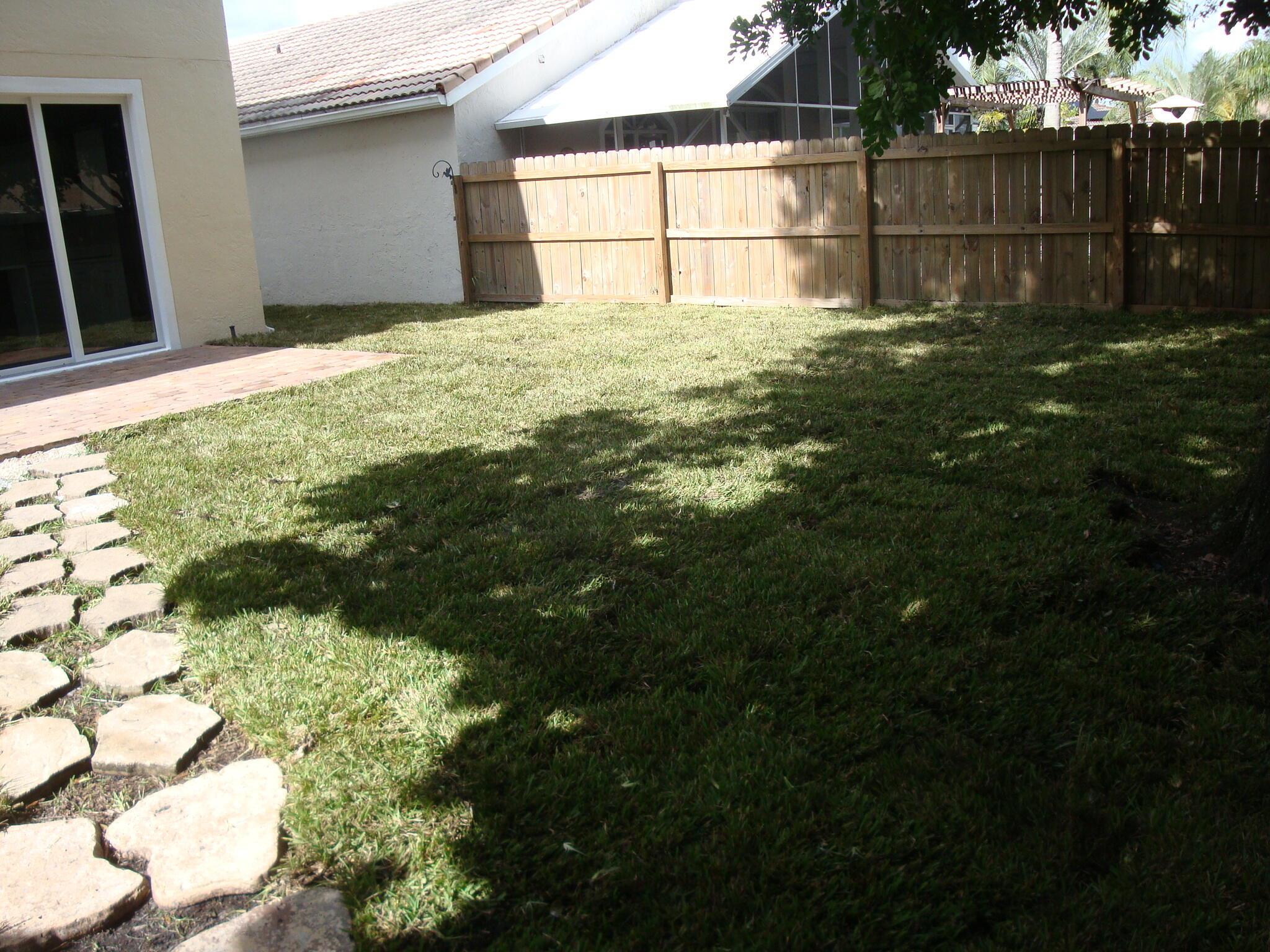 VILLAGES OF WOODLAKE 5 - Residential