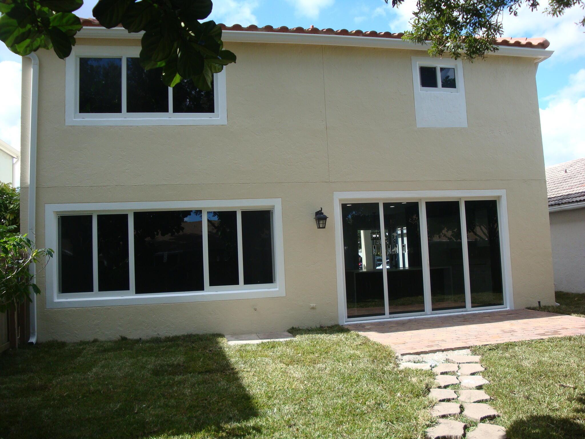 VILLAGES OF WOODLAKE 5 - Residential