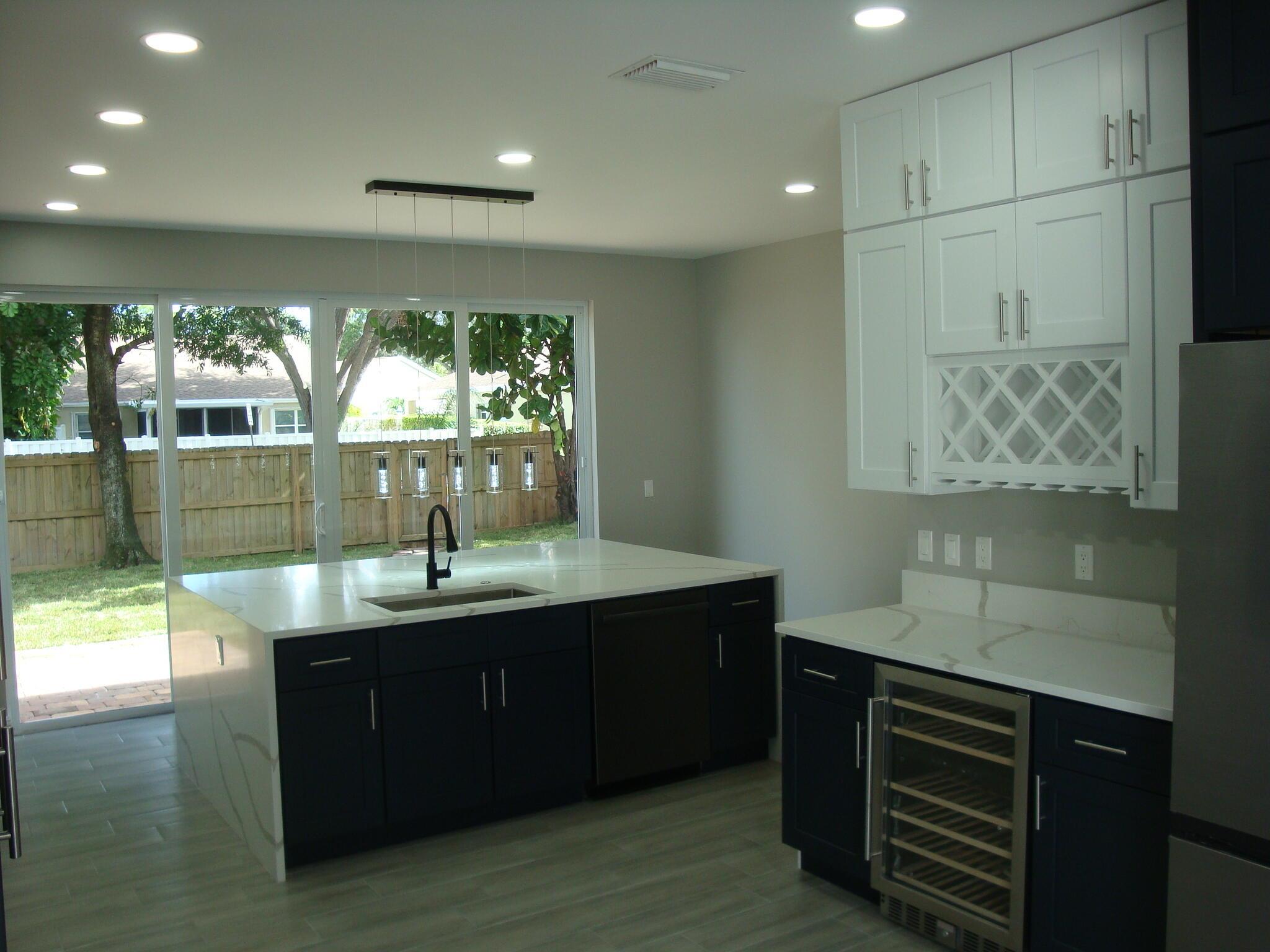 VILLAGES OF WOODLAKE 5 - Residential