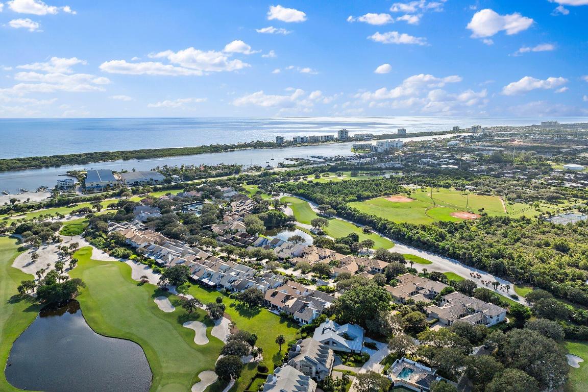 JUPITER HILLS VILLAGE - Residential