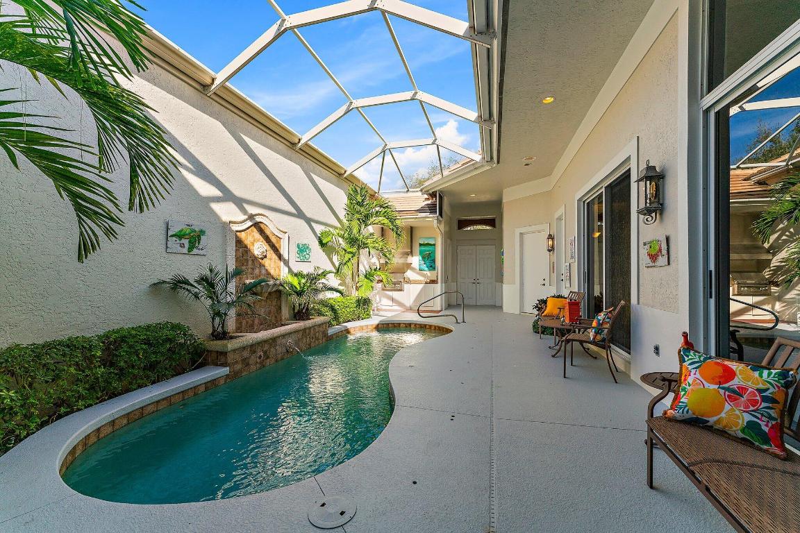 JUPITER HILLS VILLAGE - Residential