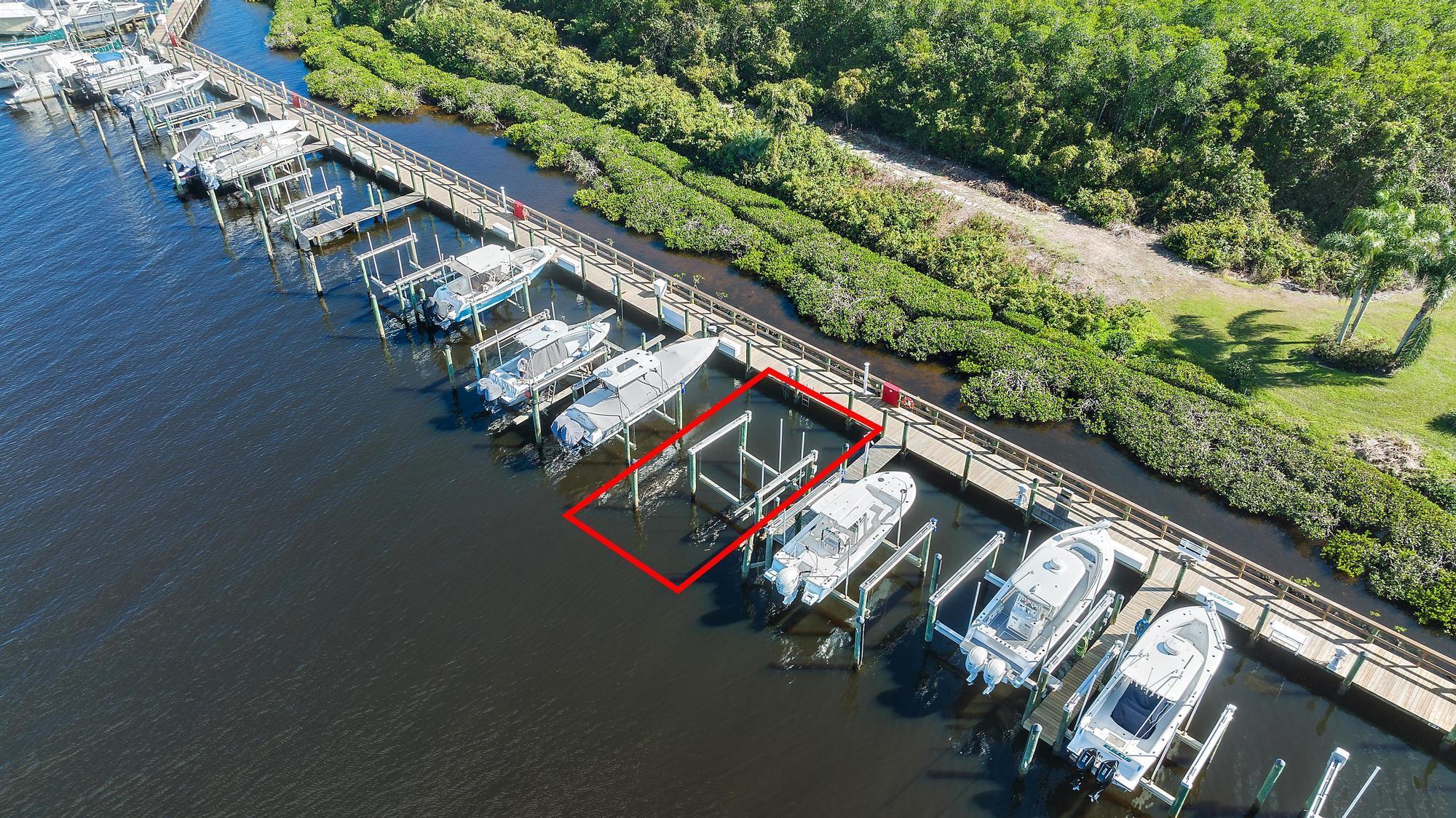 PALM COVE GOLF & YACHT CL - Residential