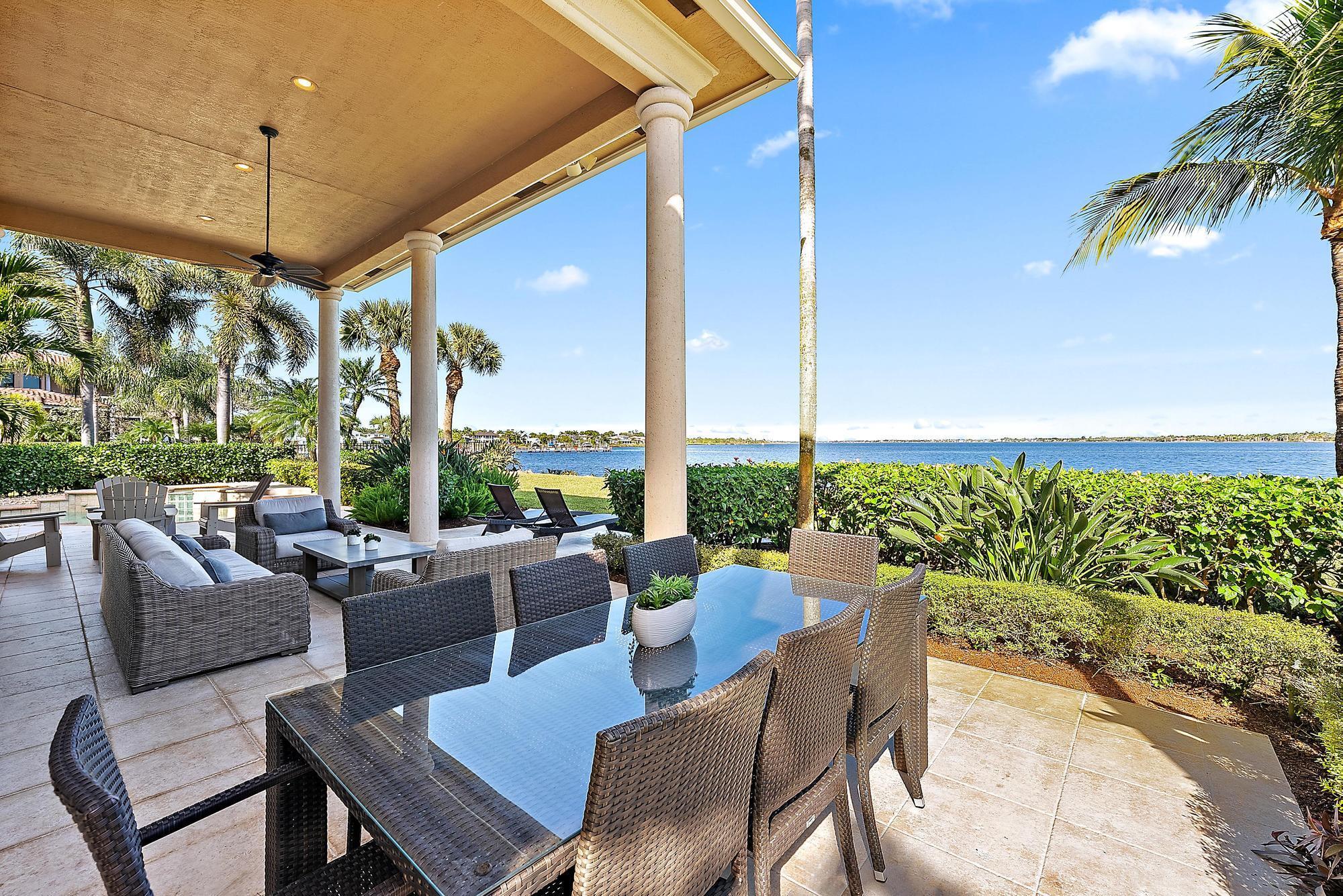 166 SW Palm Cove Drive