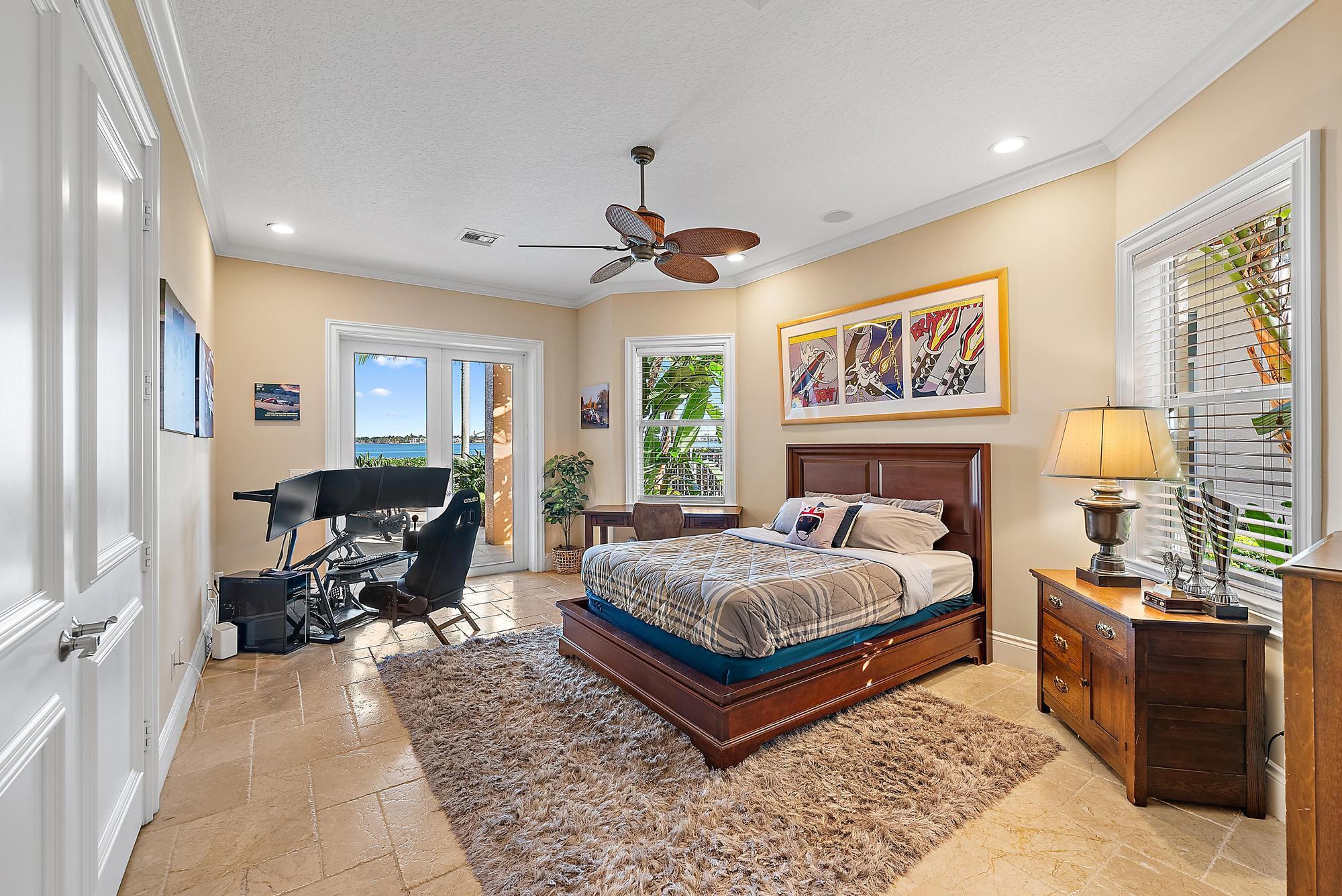 PALM COVE GOLF & YACHT CL - Residential