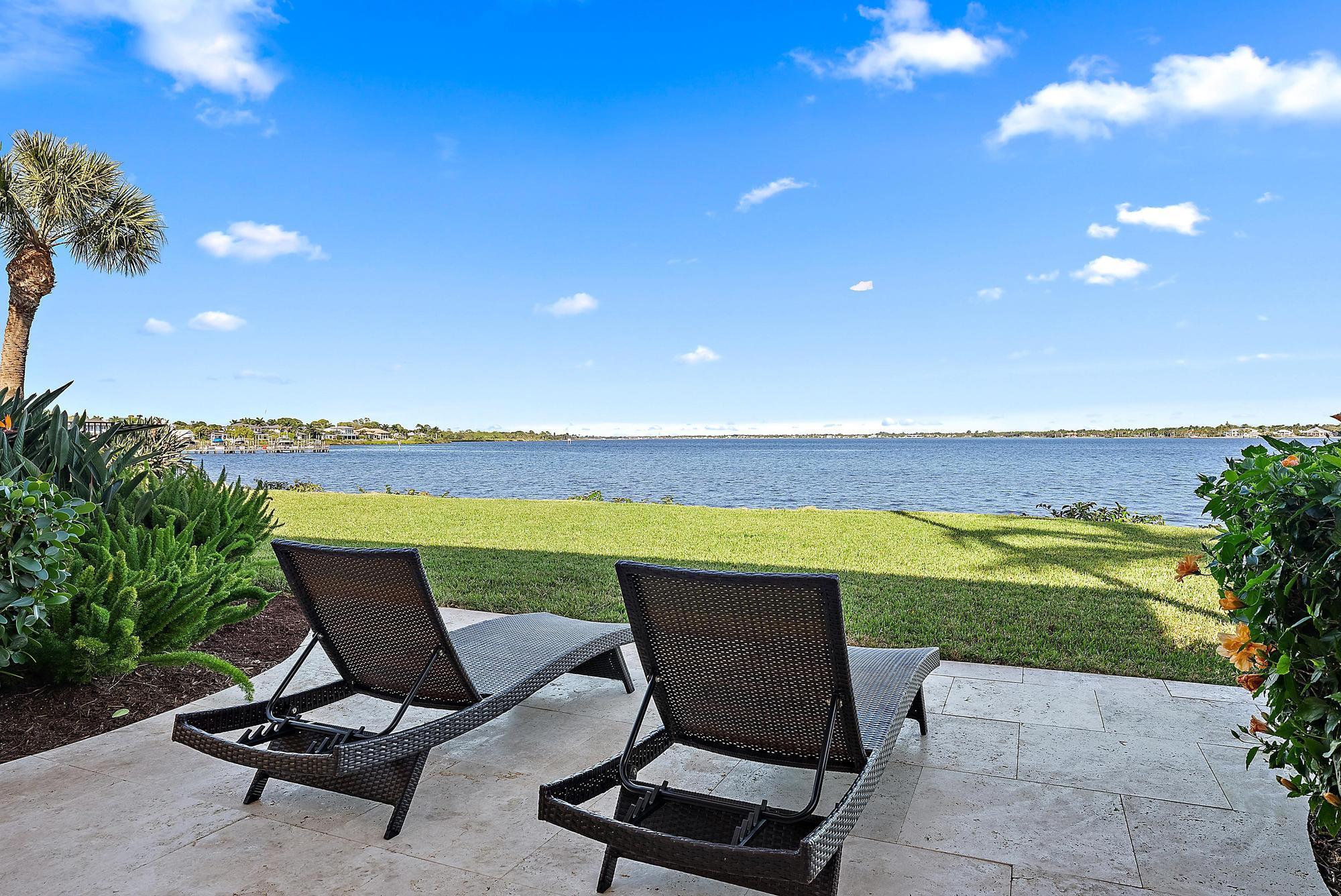 PALM COVE GOLF & YACHT CL - Residential