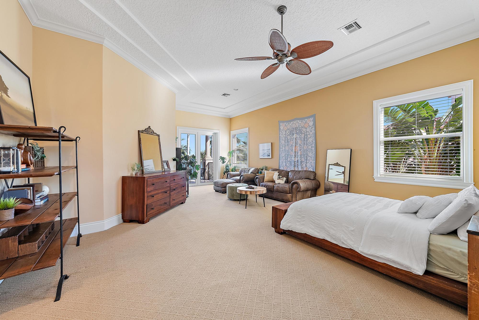 PALM COVE GOLF & YACHT CL - Residential