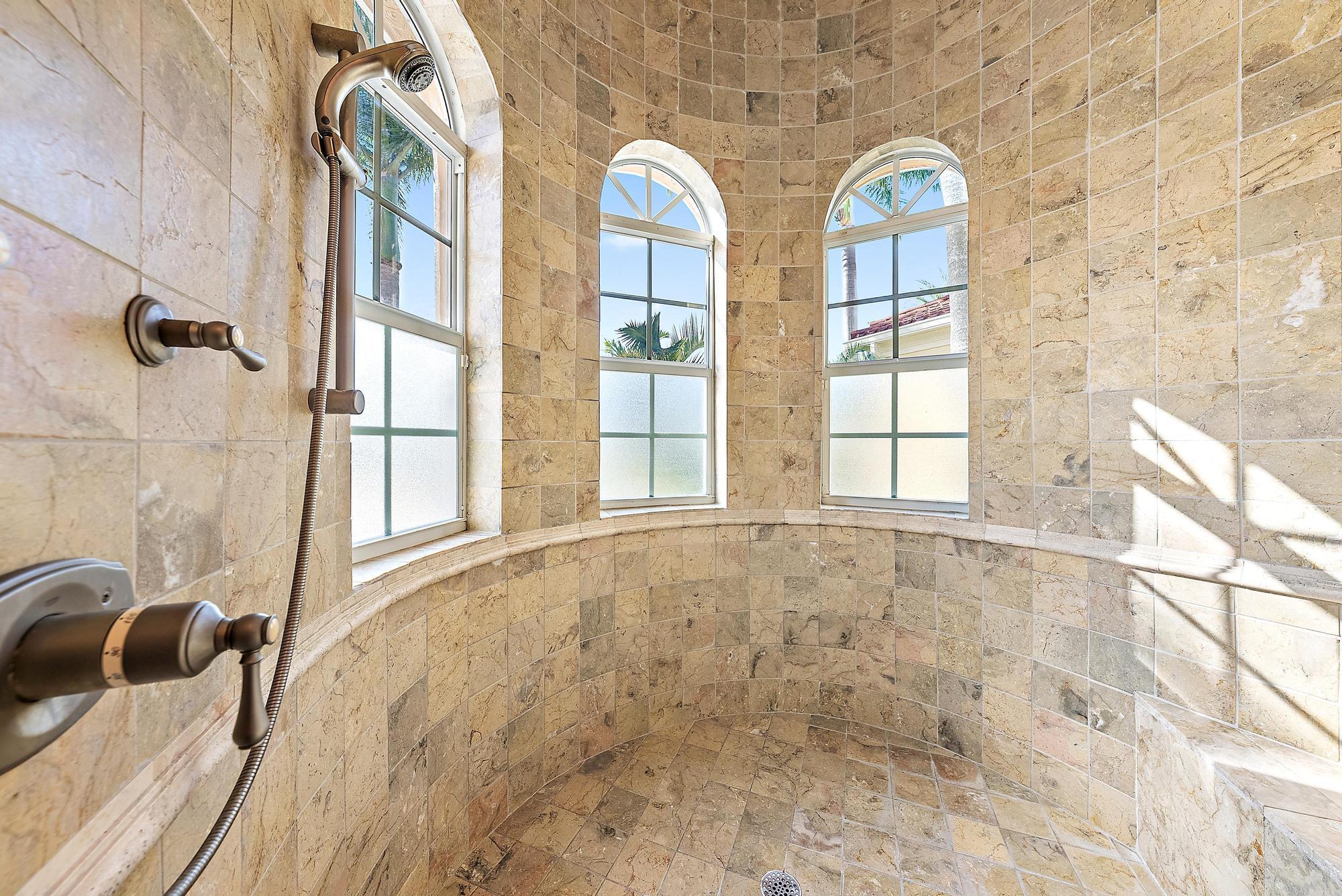 PALM COVE GOLF & YACHT CL - Residential