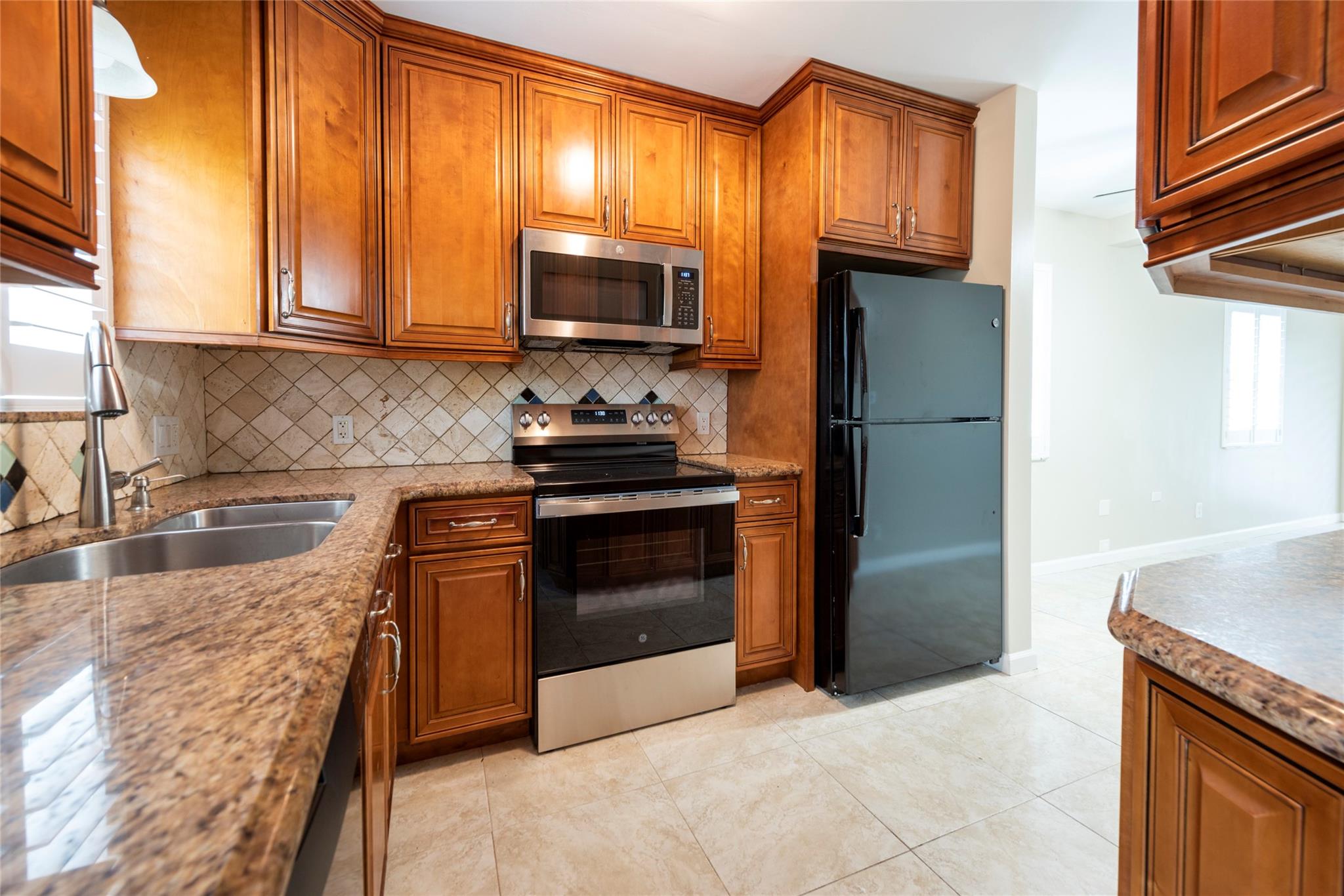 Progresso 2-18 D - Residential Lease