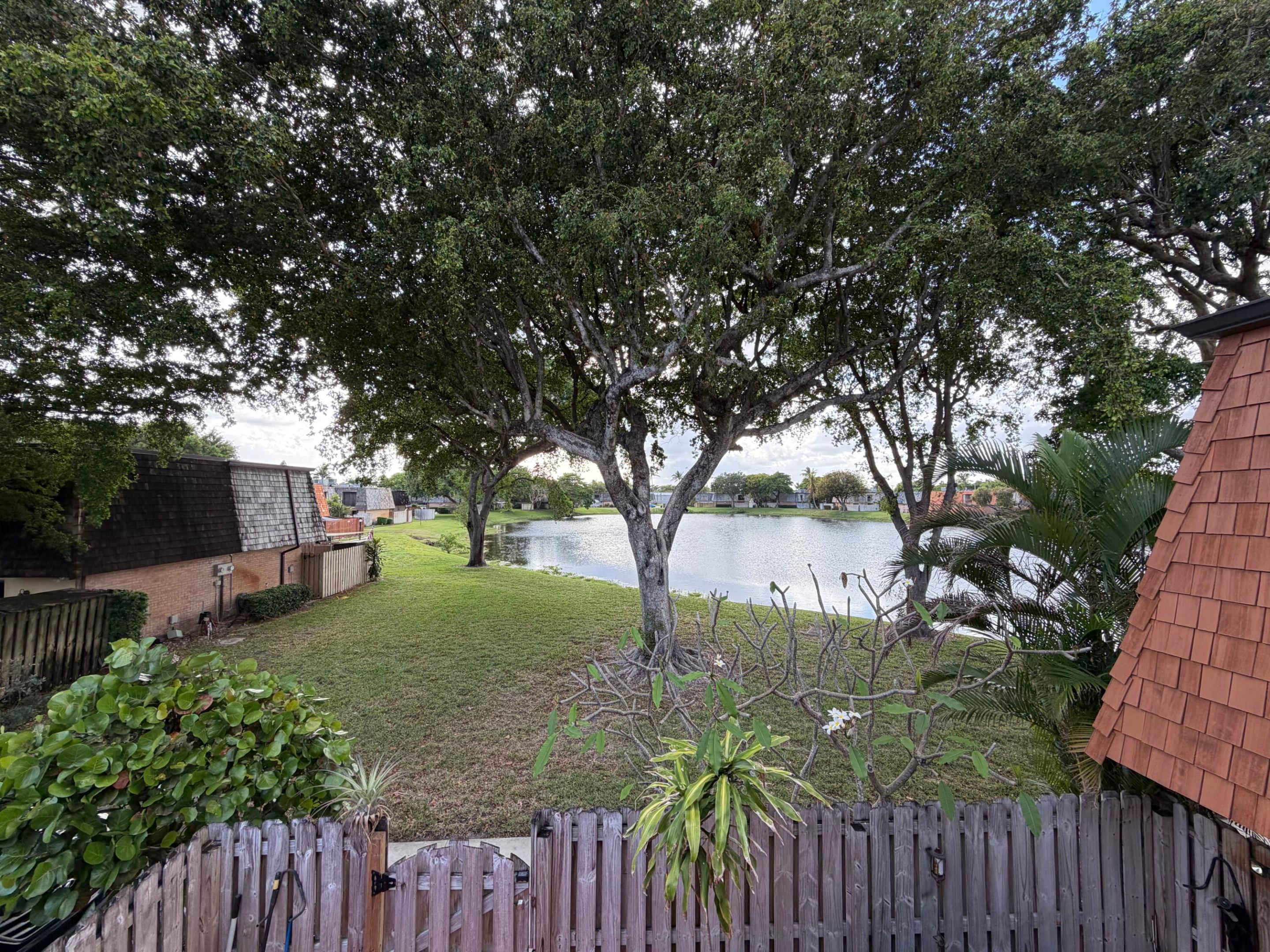 LAKEWOOD OF PALM SPRINGS - Residential