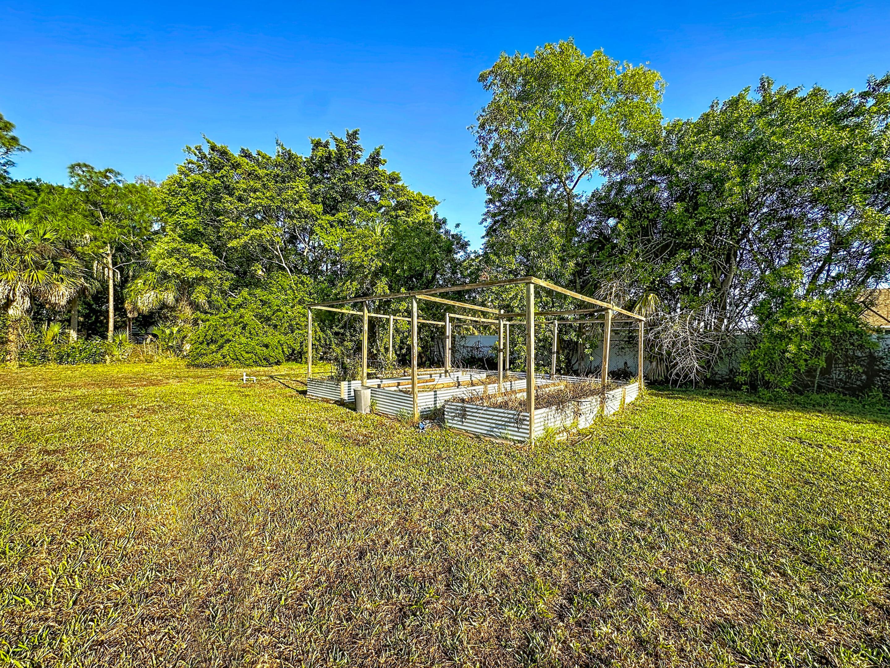 The Acreage - Residential