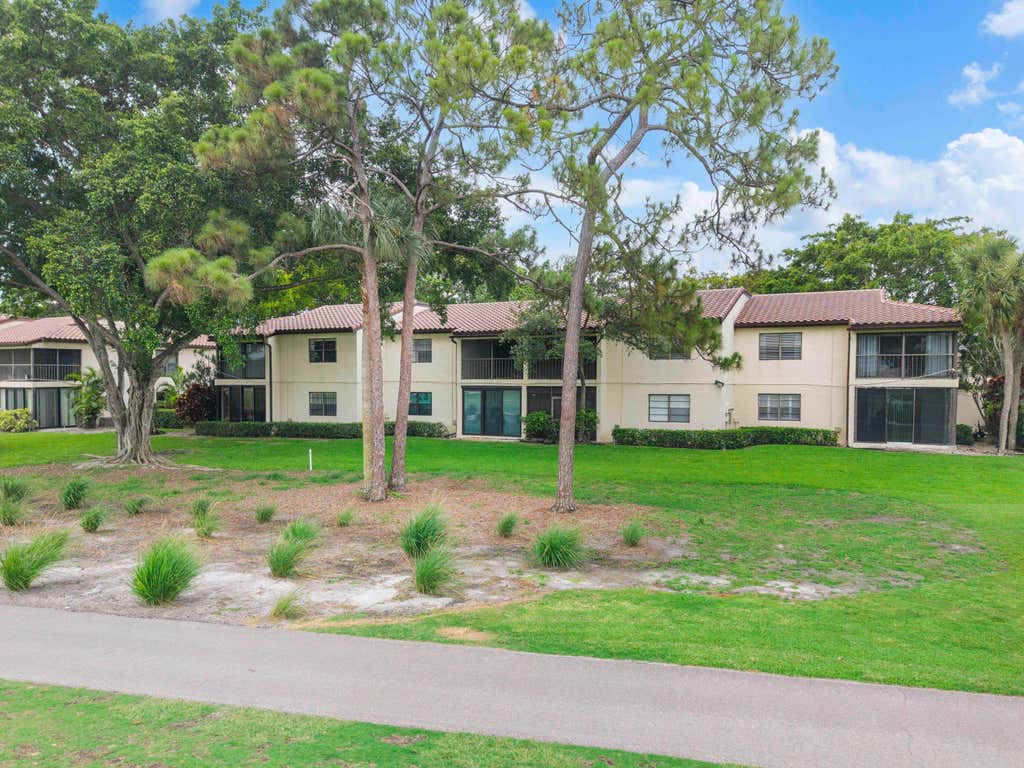 Photo of 21852 Arriba #6-h, Boca Raton, FL 33433 (MLS # B26039454)