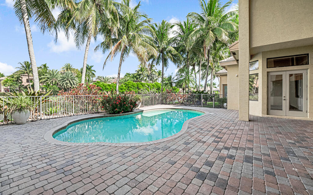 VERSAILLES - Residential Lease