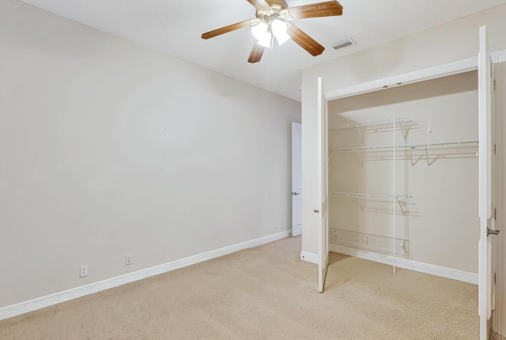 VERSAILLES - Residential Lease