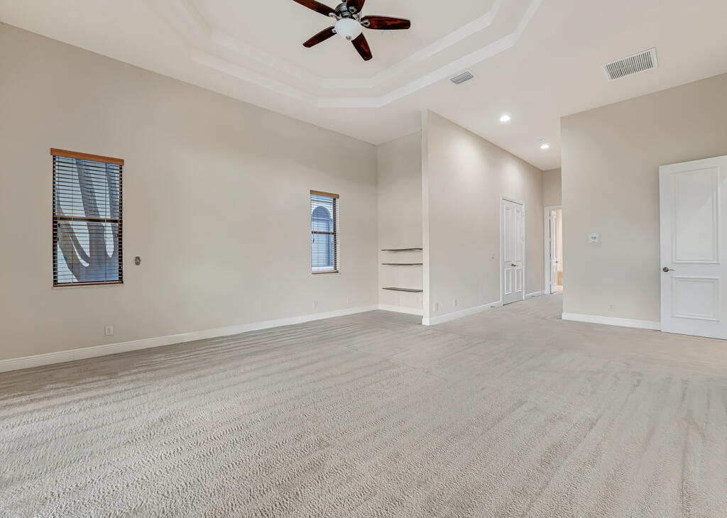 VERSAILLES - Residential Lease