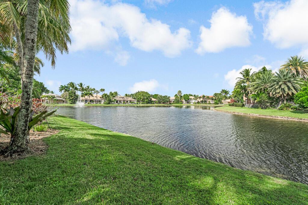 VERSAILLES - Residential Lease