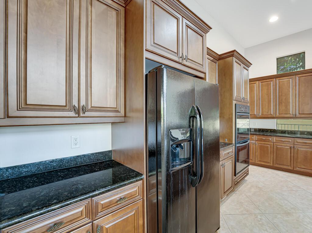 VERSAILLES - Residential Lease