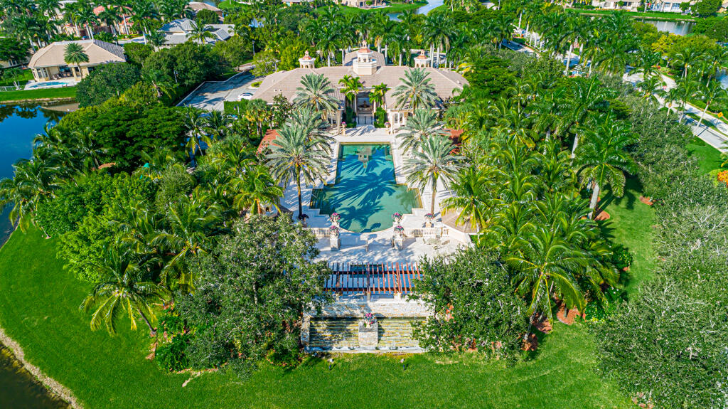 VERSAILLES - Residential Lease